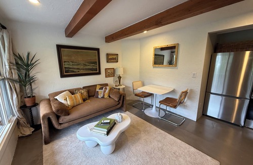 Hollywood Hills House | RENOVATED private, quiet one-bed in the Hollywood Hills - views and parking!