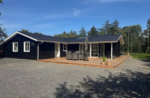 Henne House | Renovated Retreat with Pool