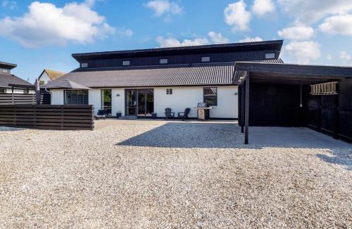 Vorupør House | Renovated Retreat with Pool