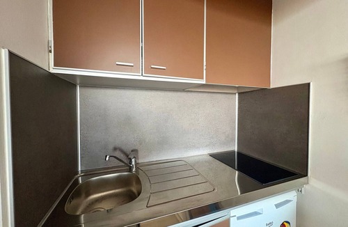 Saint-Jean-de-Monts Apartment | Renovated studio with sea view, beach access, and private parking