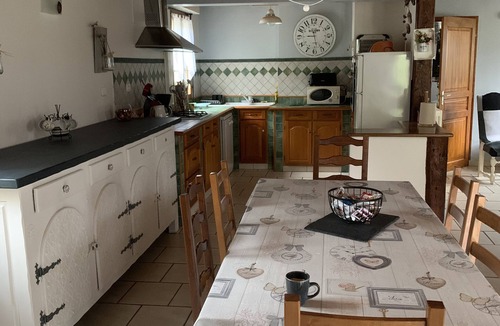 Campan House | Renovated sheepfold in the heart of the Pyrenees