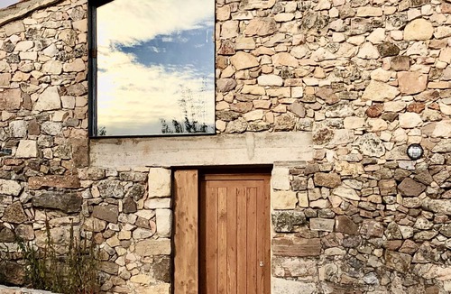 Orejana Cottage | Renovated stone barn with terrace overlooking the countryside
