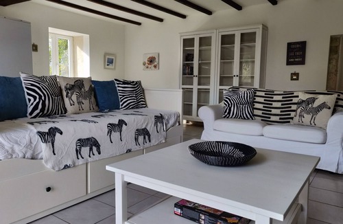 Aulnay Cottage | Renovated Stone Cottage