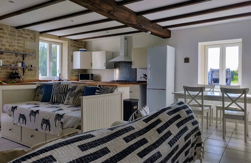Aulnay Cottage | Renovated Stone Cottage