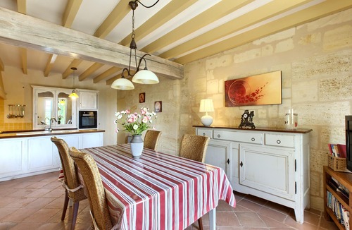 Montagne House | Renovated Stone House with Garden in the Heart of the Saint-Émilion Vineyards