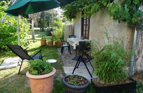 Ligny-le-Ribault Cottage | Renovated studio in Sologne with private garden, ideal for 2 guests