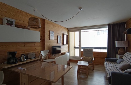 Montgenevre Apartment | Renovated studio 4 pers - Direct ski access - Balcony