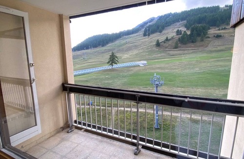 Montgenevre Apartment | Renovated studio 4 pers - Direct ski access - Balcony