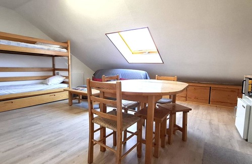 Pyrenees 2000 Apartment | Renovated studio cabin near slopes, 4 pers.