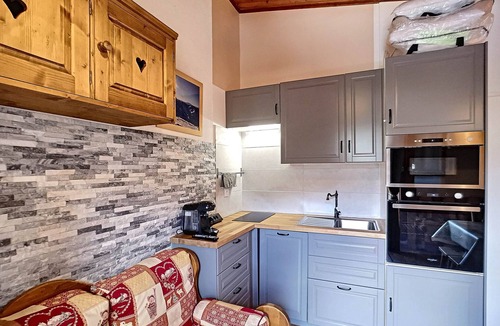 Les Bruyeres Apartment | Renovated studio for 4 pers, ski-in/ski-out