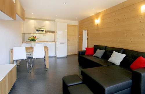 Mont-de-Lans Apartment | RENOVATED STUDIO SOUTH BALCONY