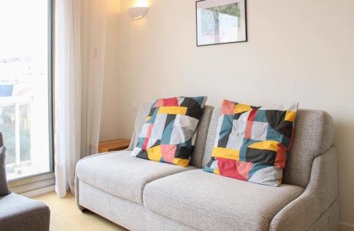 Bois-Colombes Apartment | Renovated studio with quiet balcony
