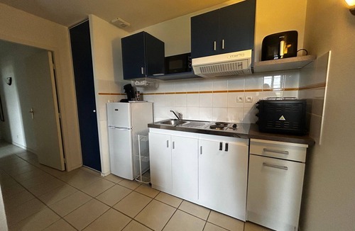 La Roche-Posay Apartment | Renovated T2 near spa with pool and WiFi