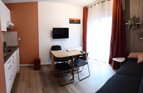 Cauterets Apartment | Renovated T2, private parking and balcony, classified 2*.