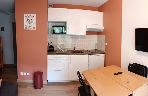 Cauterets Apartment | Renovated T2, private parking and balcony, classified 2*.