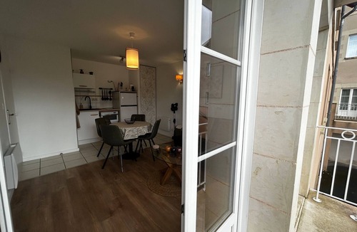 La Roche-Posay Apartment | Renovated T2 with WiFi and parking 200m from the Spa