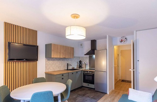 Cauterets Apartment | Renovated T3 Duplex near Cauterets Centre