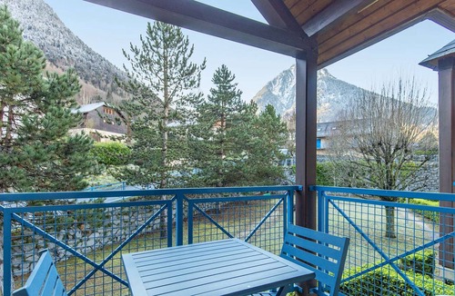 Cauterets Apartment | Renovated T3 Duplex near Cauterets Centre