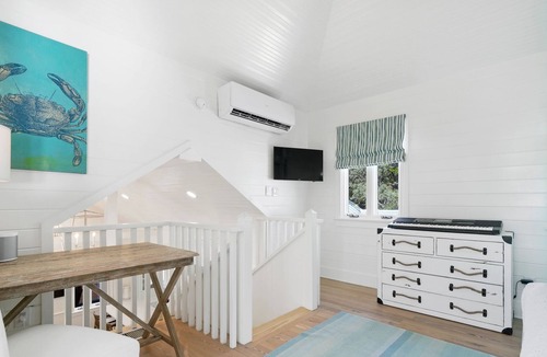 Seaside Cottage | RENOVATED TO STUDS IN SEASIDE! 3 KINGS! Sawyer Craig's Combo