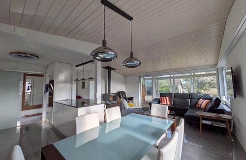 La Neuveville Villa | Renovated Villa with HotTub