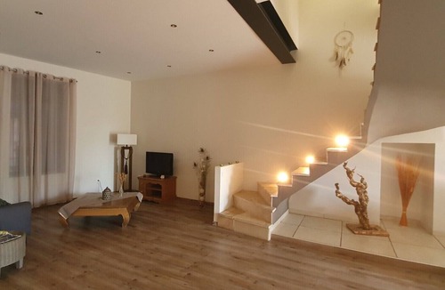 Fleury House | Renovated winegrower's house