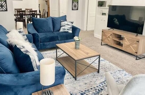 Indianapolis House | Rent 2 Houses on a Large Property, Sleeps 12