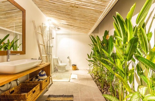 Batubelig Villa | Rent a Luxury Villa in Bali Close to the Beach, Bali Villa 1153