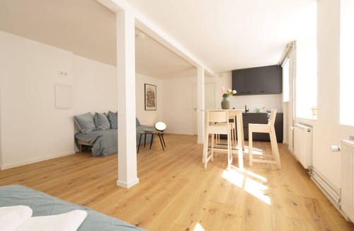 København V Apartment | Rent A Place 2, Copenhagen