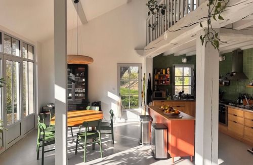 Saint-Denis-d'Anjou House | Rent domain : 3 houses, 17 beds, swimming pool, wood, pond