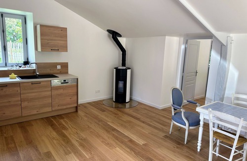 Saint-Denis-d'Anjou House | Rent domain : 3 houses, 17 beds, swimming pool, wood, pond