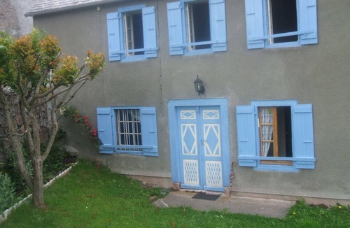 Beyrede-Jumet House | Rent GITE at 800 Meters of altitude