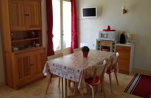 Premanon Apartment | Rent nature Studio