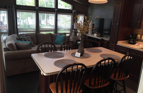 Spanish Cottage | RENT OUR LUXURIOUS PARK MODEL COTTAGE