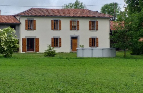 Loudet House | Rent renovated country house