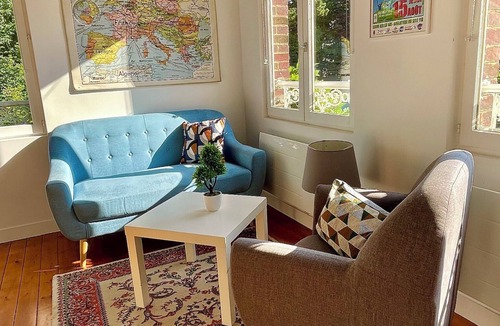 Montagny-Sainte-Felicite Apartment | Rent studio - sleeps 2 - near Senlis and Charles-de-Gaulle Airport