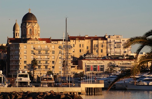 Valescure Apartment | Rent Studio 32m² SAINT RAPHAEL