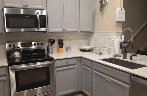 North Beach Apartment | Rental Destination Relaxation II