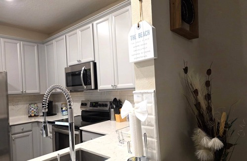 North Beach Apartment | Rental Destination Relaxation II