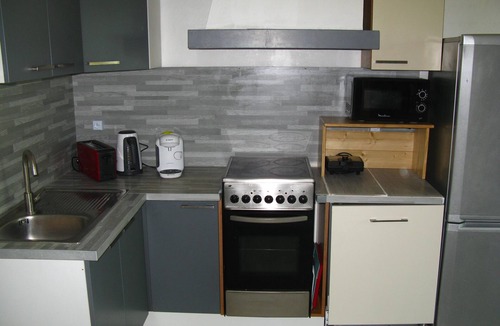 Sarrians Cottage | Rental & Gîte