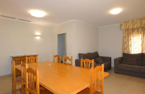 Via Marina Villa | Rentalmar Villa Cristina Families Only