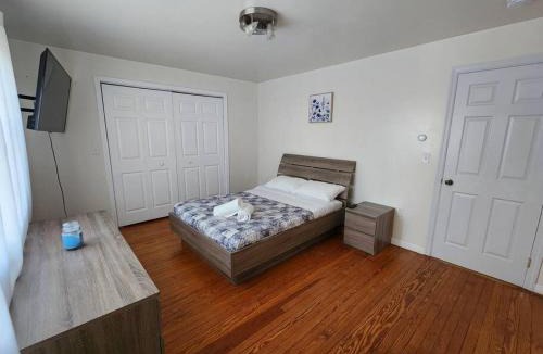 Hackensack House | RentalsOP NJ01 Full house minutes from NYC, near to metlife, American Dream