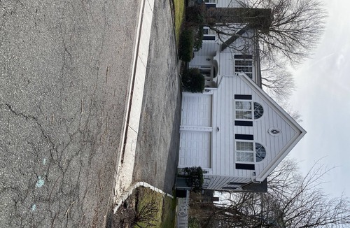 Mamaroneck House | Renting Driveway only for 2020 US Open