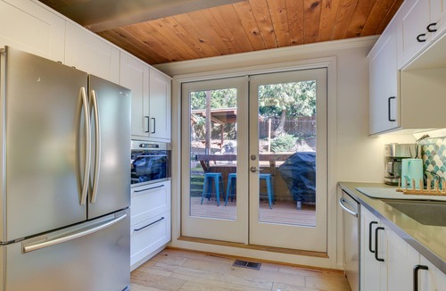 East Renton Highlands House | Renton Home w/Fire Pit & Nearby Lake Access!