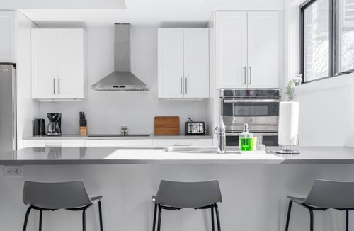 Downtown London Apartment | RentX|Penthouse Suite|Central London|Parking/Wi-Fi