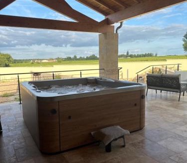 Lussac Apartment | Repaire - Le Repaire de Maltus "Gîtes & Spa"