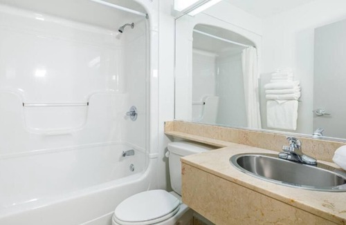 Duberger-Les Saules Hotel | Repotel Henri IV Québec