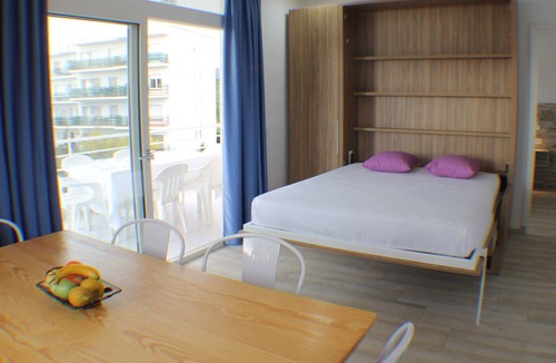 El Mas Oliva Apartment | Rescator Resort 101 - Two Bedroom Apartment, Sleeps 6