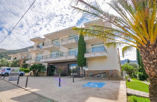 El Mas Oliva Apartment | Rescator Resort 210 - One Bedroom Apartment, Sleeps 4