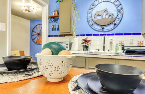 Bulverde Apartment | Rescue Ranch Retreat w/Goats, Horses & Chickens!