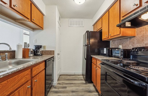 Clodine Apartment | Reserve at westwood 2192 I Spacious 1 Bed 1 Bath